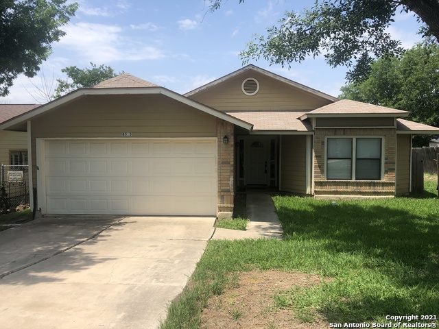 8515 Maple Ridge Dr Property Photo 1