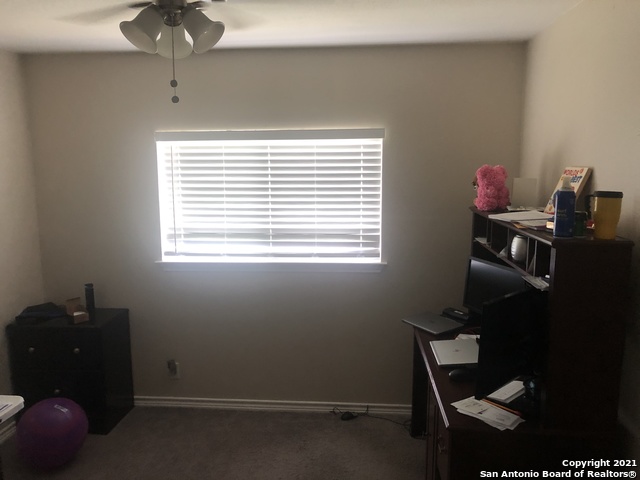 8515 Maple Ridge Dr Property Photo 5