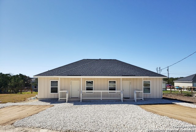 208 Crestview Ln Property Photo 1