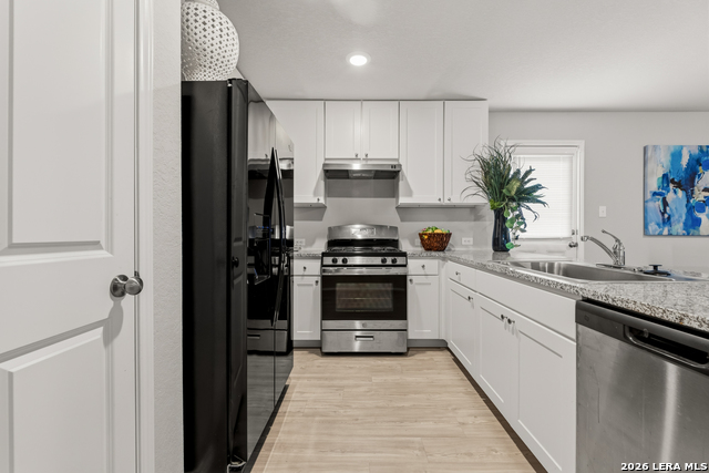 10814 Prusiner Dr Property Photo 6