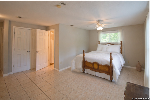 702 E Schubert Property Photo 22