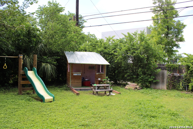115 Addax Dr. Property Photo 6
