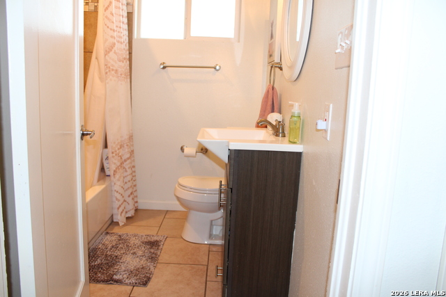 115 Addax Dr. Property Photo 8