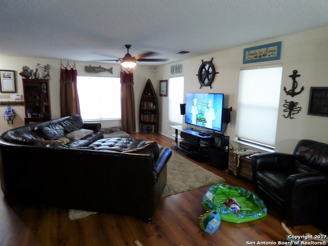 16522 Eagle Cross Dr Property Photo 3