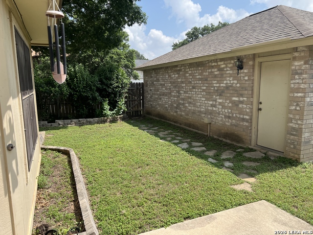 16522 Eagle Cross Dr Property Photo 15
