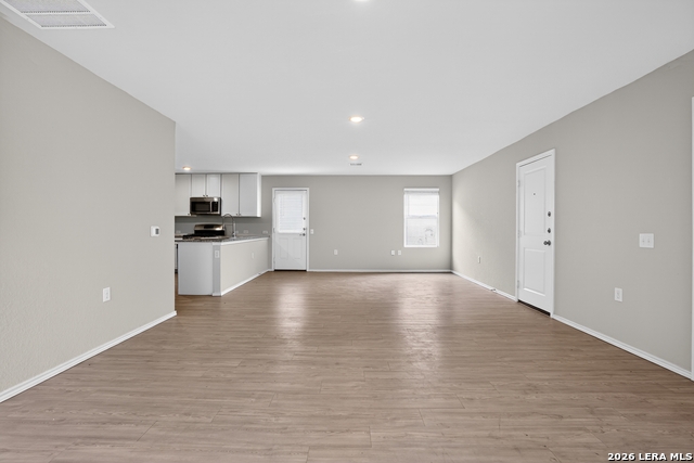 13435 Ashworth Blvd Property Photo 4
