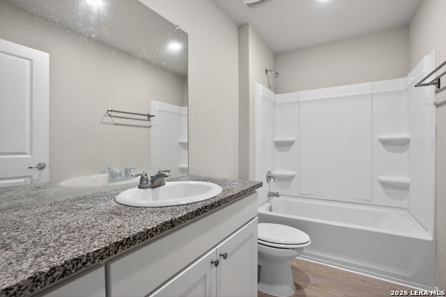 13435 Ashworth Blvd Property Photo 26