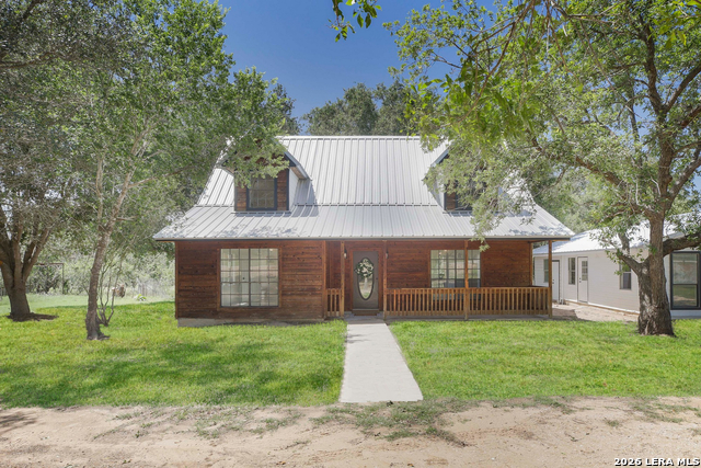 6721 Cr 401 Property Photo 1
