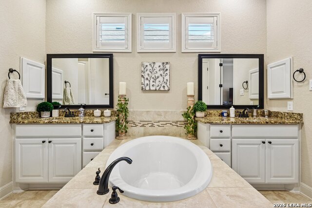 3823 Monteverde Wy Property Photo 44
