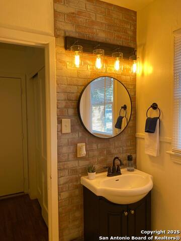 413 9th Property Photo 5