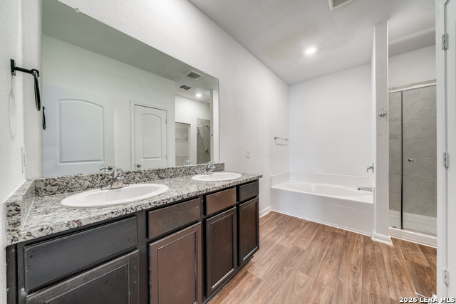3003 Citron Gdn Property Photo 13