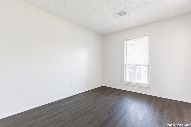4910 Tennyson Dr Property Photo 5