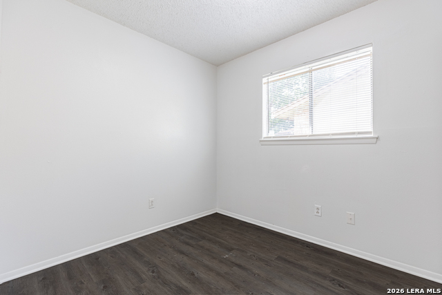 4910 Tennyson Dr Property Photo 18