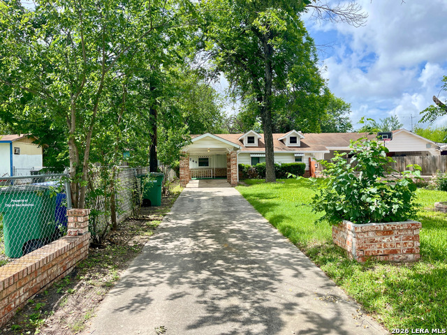 746 Gulf St. Property Photo 2