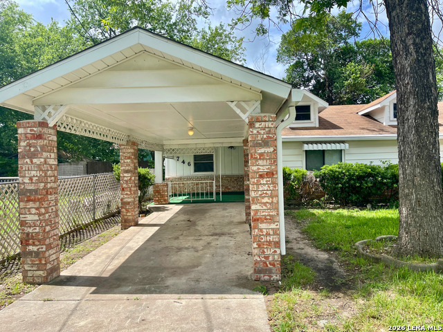 746 Gulf St. Property Photo 3
