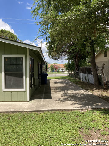 6358 W COMMERCE ST Property Photo 1