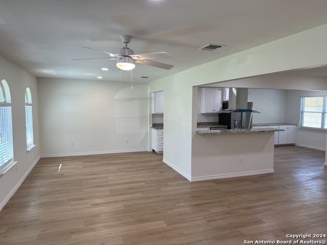 1703 Searcy Dr Property Photo 3