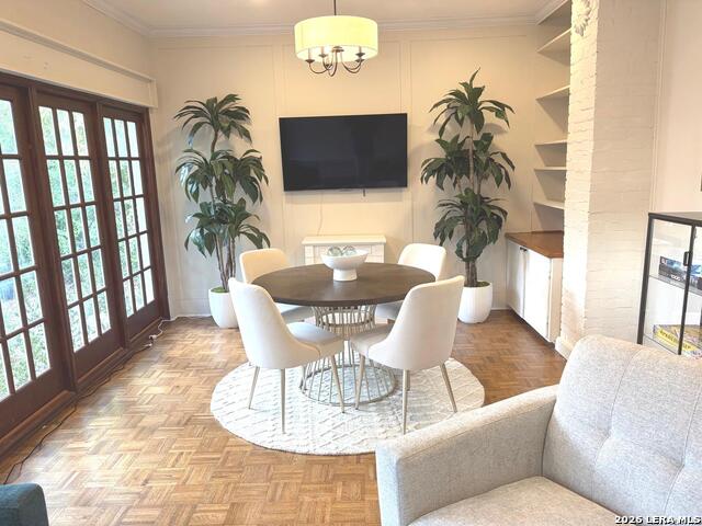 617 E Park Ave Property Photo 10