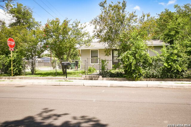 1263 Chalmers Property Photo 1