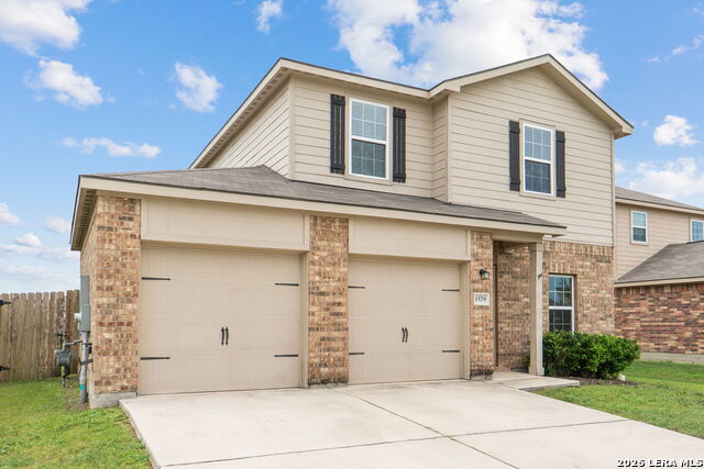 1579 Violet Ln Property Photo 3