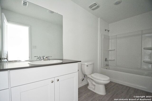 3812 Far Horizon Property Photo 12