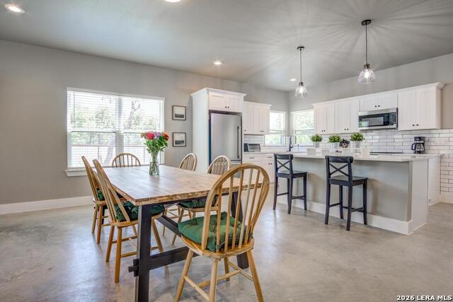 30652 Oakview Rd Property Photo 6