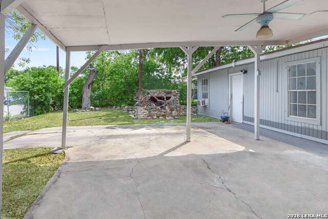 4602 Centralia Dr Property Photo 1