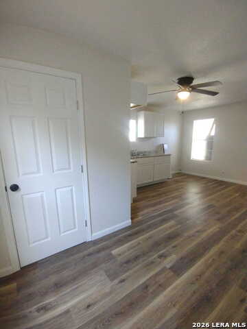 4602 Centralia Dr Property Photo 3