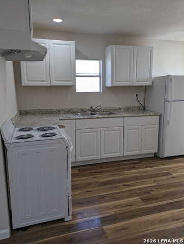 4602 Centralia Dr Property Photo 7