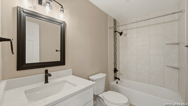 7338 Raintree Forest Property Photo 28