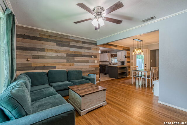 746 W Merriweather Property Photo 10