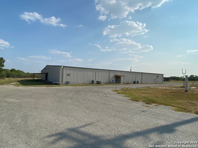 130 E Aransas Property Photo 5