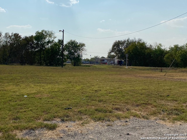 130 E Aransas Property Photo 8