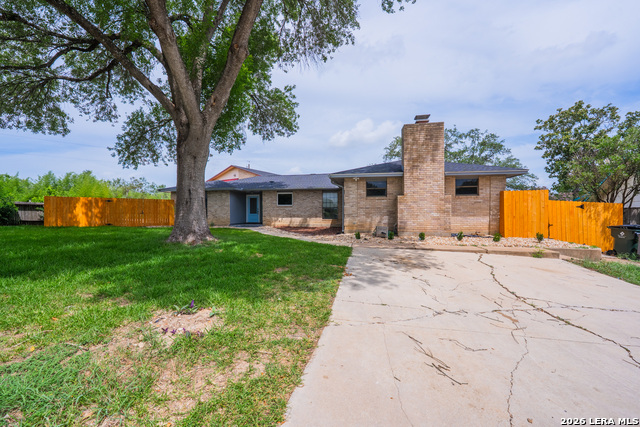 1002 River Oak Dr Property Photo 1