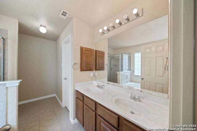 10318 Pinehurst Run Property Photo 17