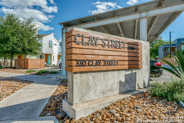 330 Clay Property Photo 3