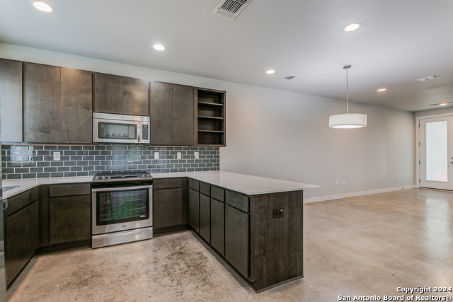 330 Clay Property Photo 10