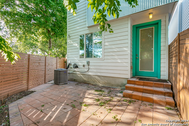330 Clay Property Photo 24
