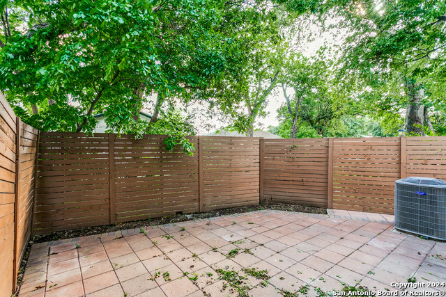 330 Clay Property Photo 25