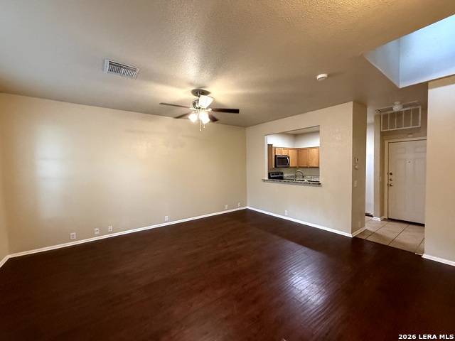 13516 Bristow Dawn Property Photo 5