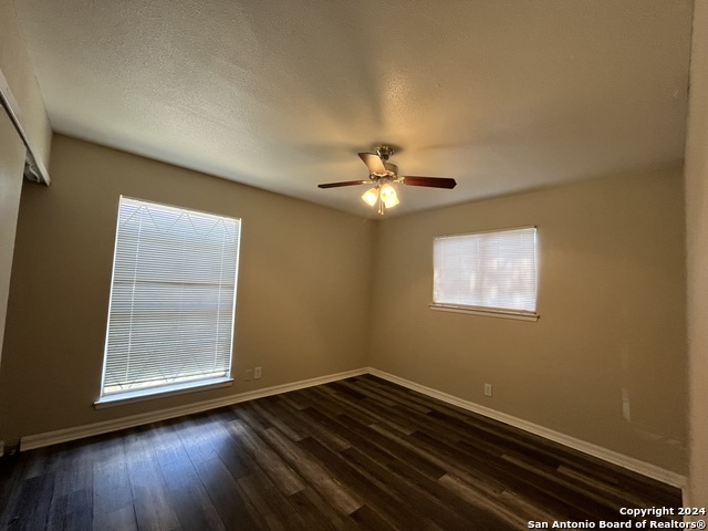 5922 Castle Hunt Property Photo 6