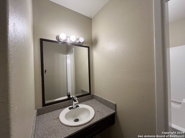 5922 Castle Hunt Property Photo 10