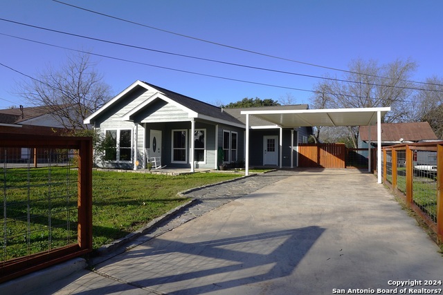 1415 Semlinger Rd Property Photo 5