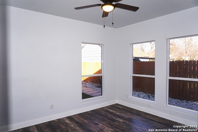 1415 Semlinger Rd Property Photo 19
