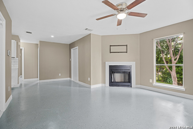 5728 Harefield Dr Property Photo 7