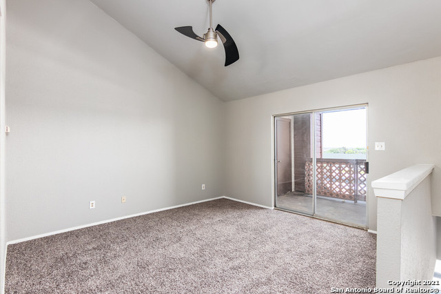 10527 Perrin Beitel Rd Property Photo 16