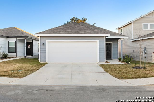14666 Emerio Dr Property Photo 3