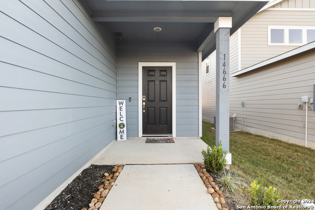 14666 Emerio Dr Property Photo 5
