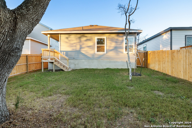 14666 Emerio Dr Property Photo 22