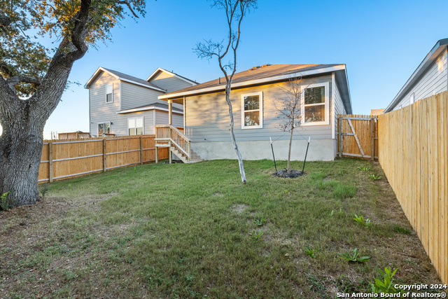 14666 Emerio Dr Property Photo 23